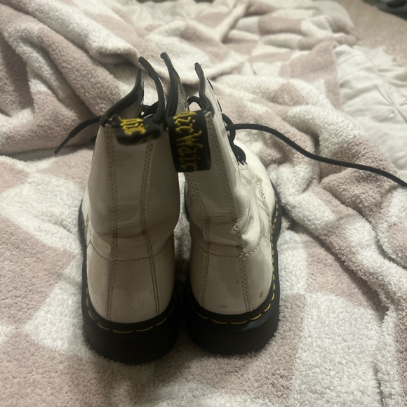 Dr. Martens - Picture 3 of 4